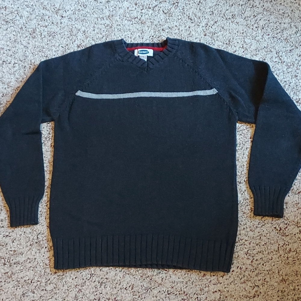 Old Navy boy's sweater size S (12)